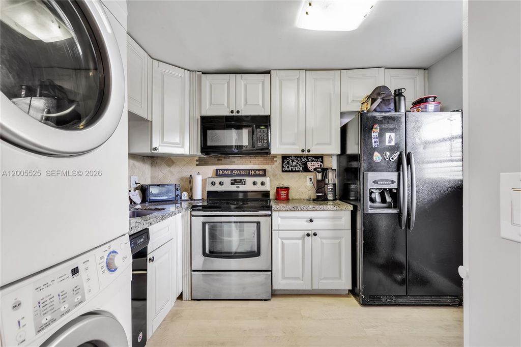 Photo of 3777 NW 78th Ave #15A, Davie, FL 33024 (MLS # A12005525)