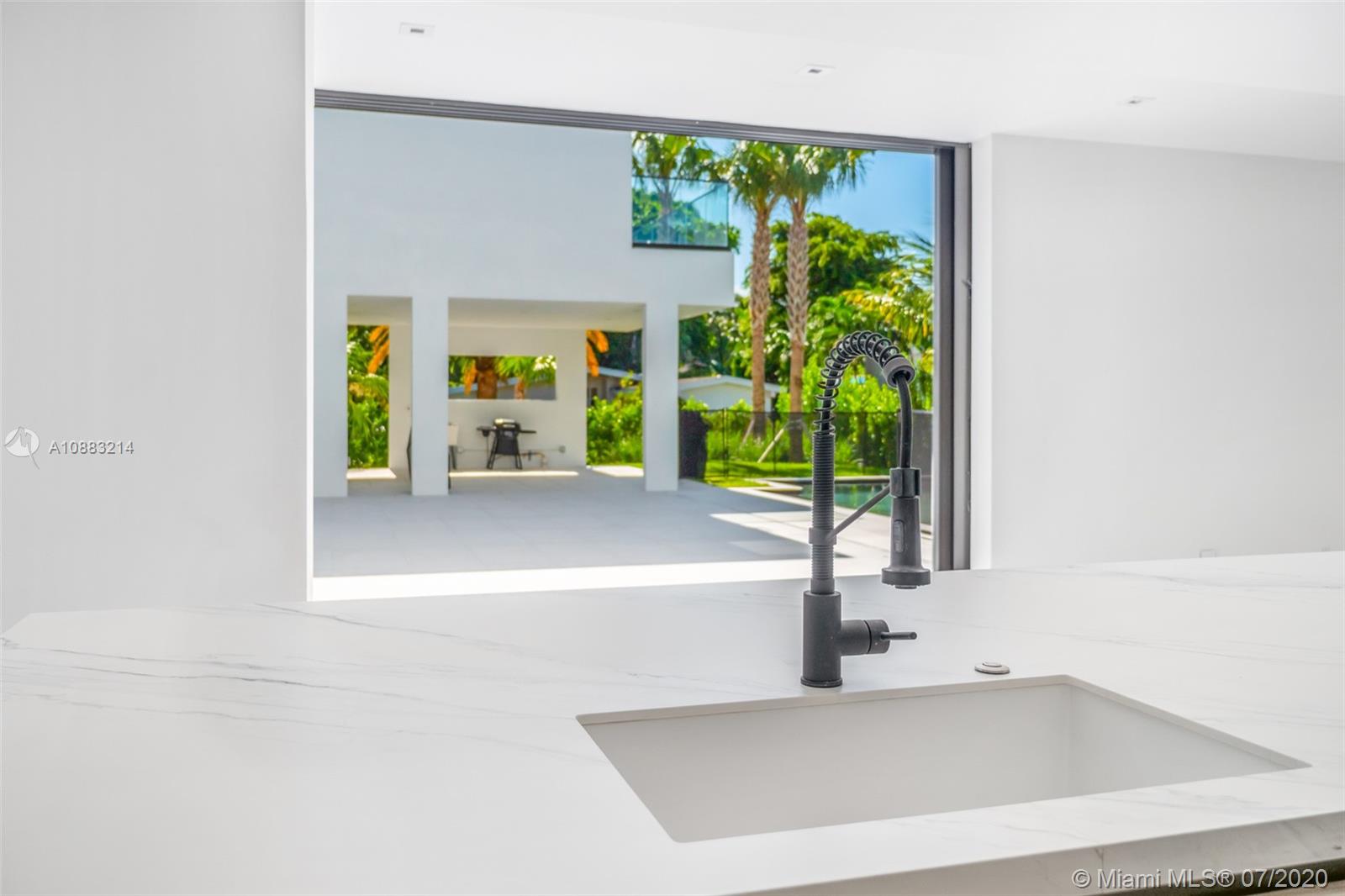 HIBISCUS ISLAND - Residential