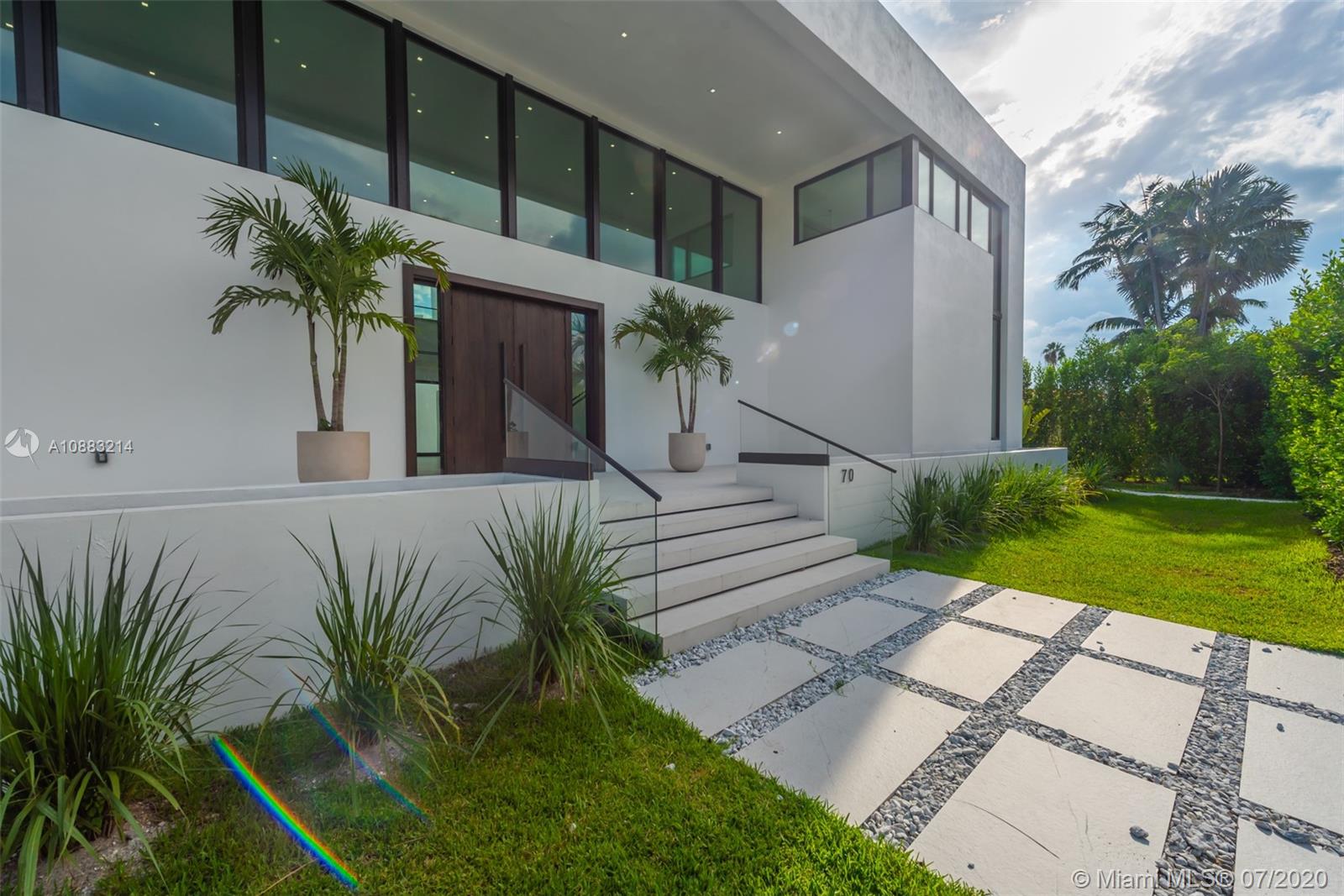 HIBISCUS ISLAND - Residential