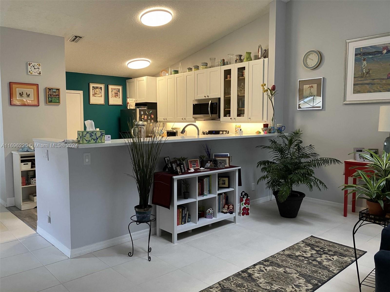 FLORAL LAKES 1 - Residential