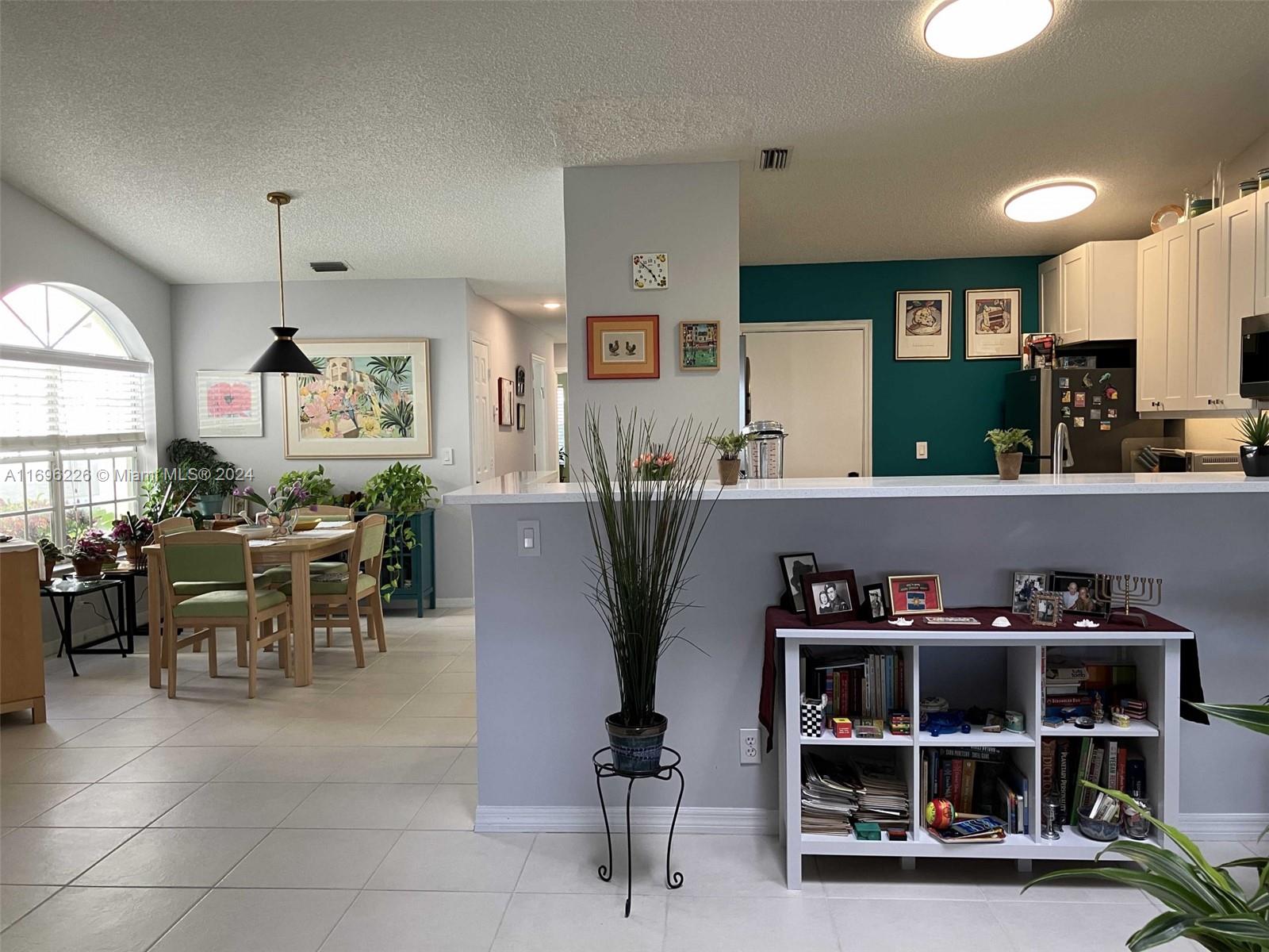 FLORAL LAKES 1 - Residential