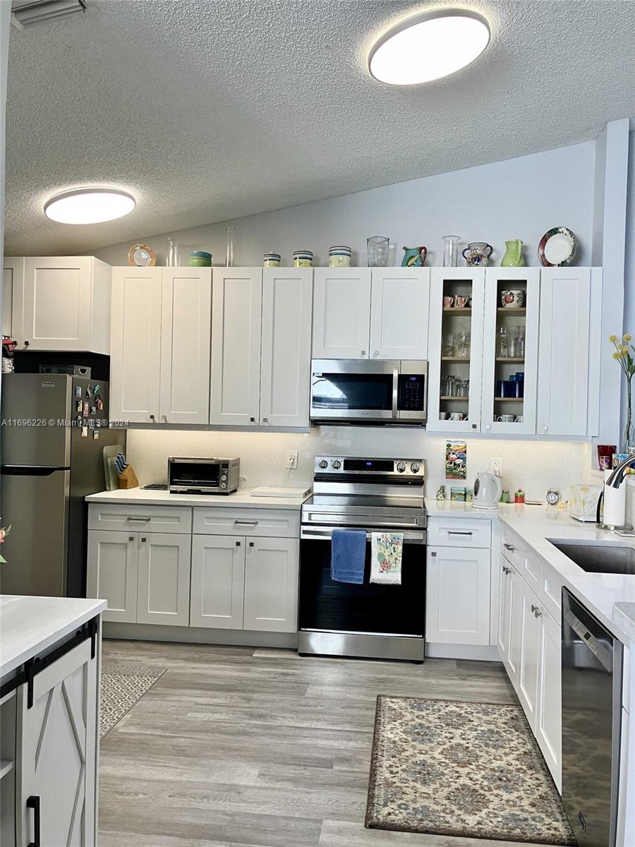 FLORAL LAKES 1 - Residential