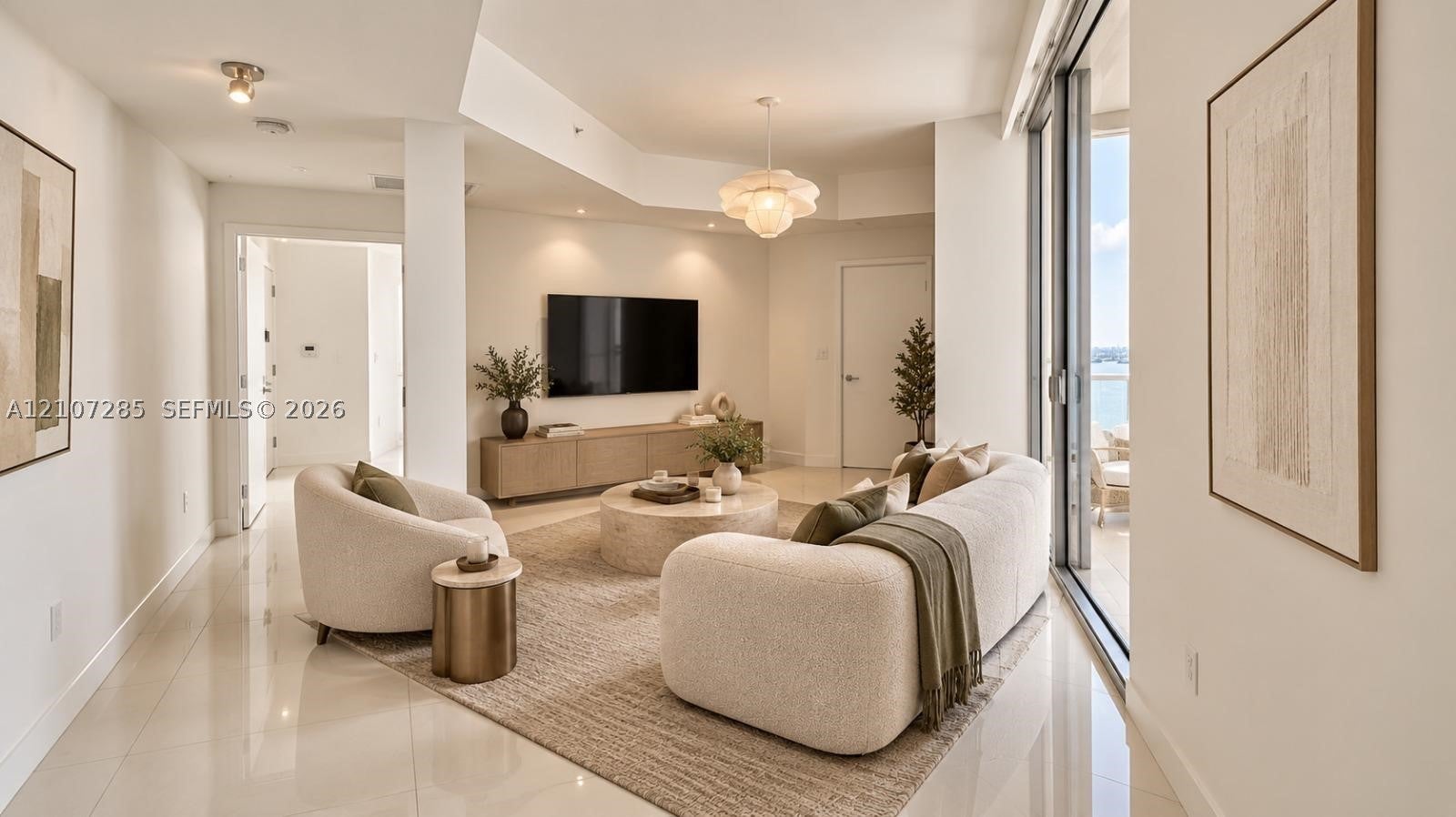 2020 N Bayshore Dr 2102