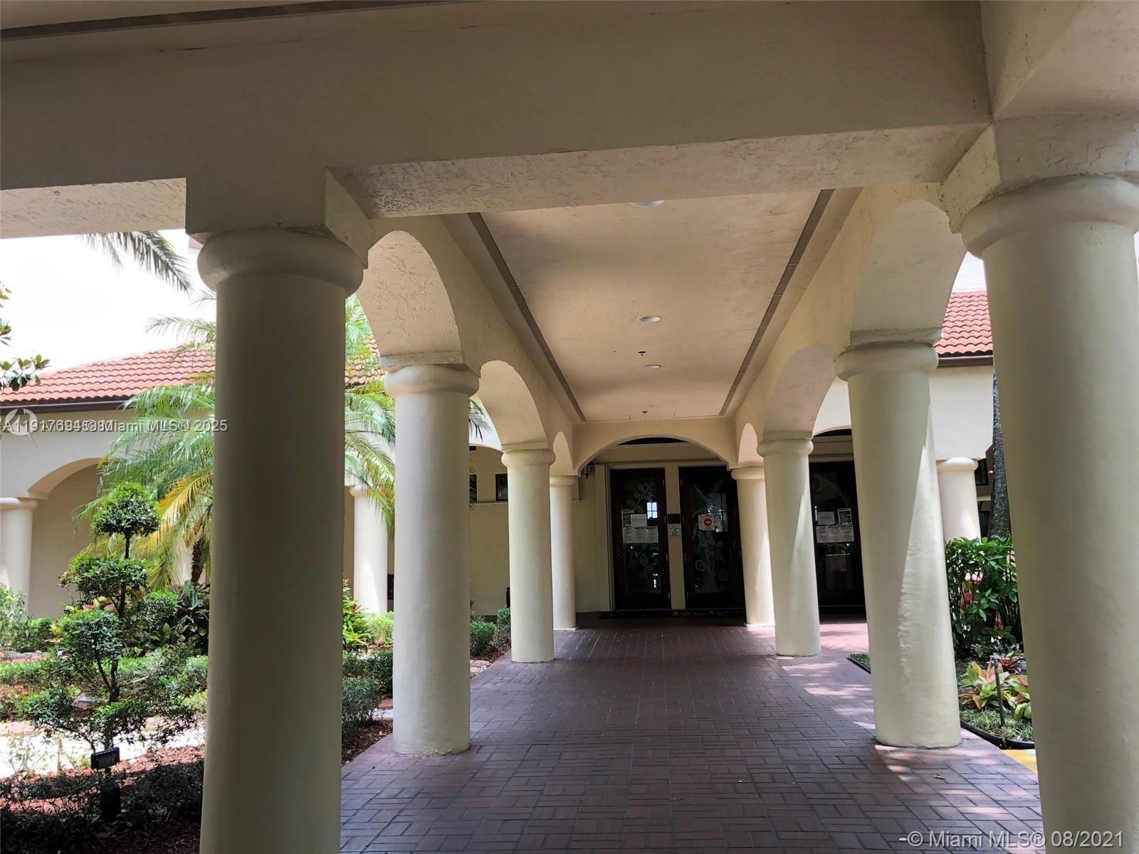 CONDO 21 OF WHITEHALL CON - Residential Lease