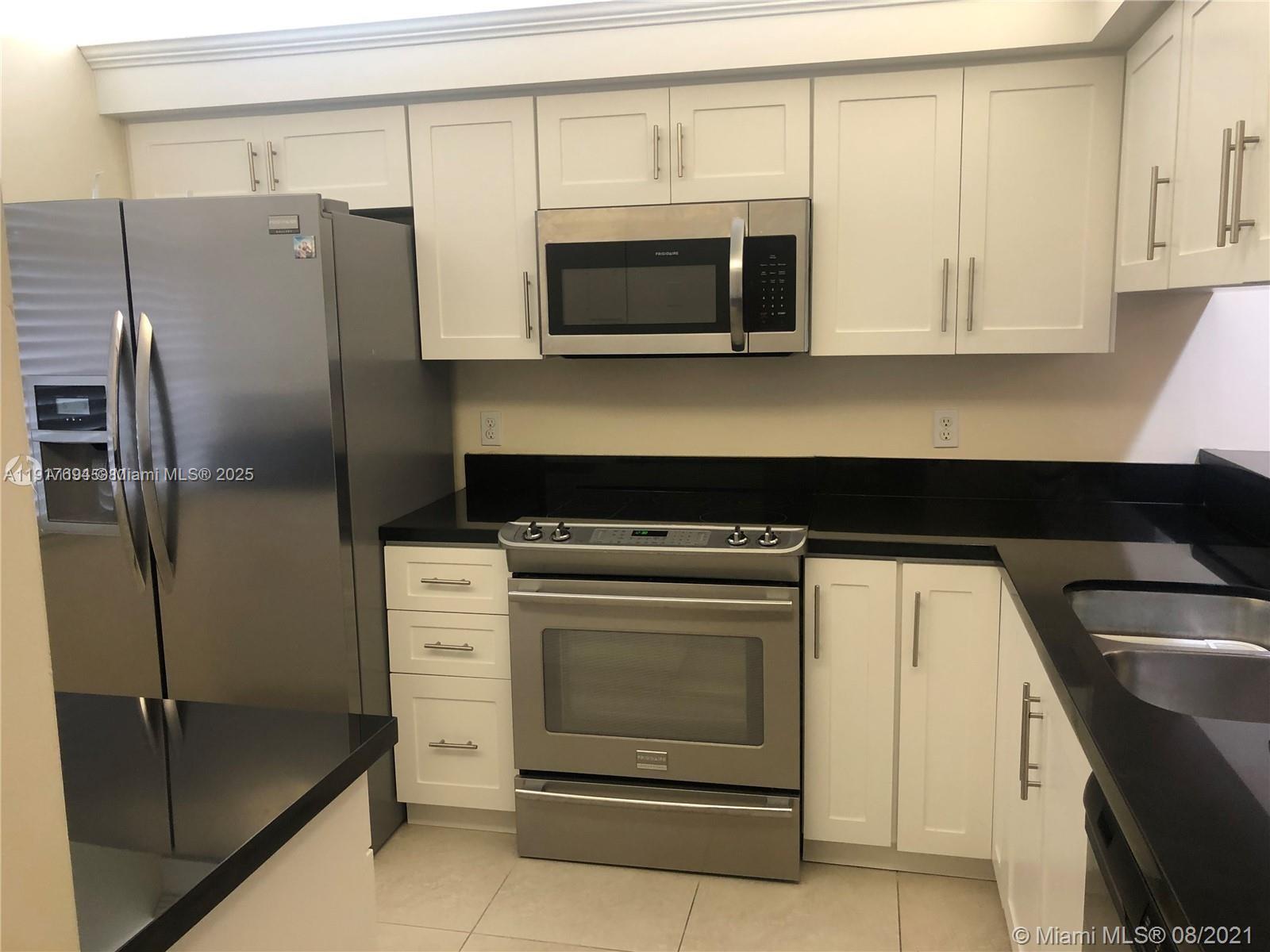 CONDO 21 OF WHITEHALL CON - Residential Lease