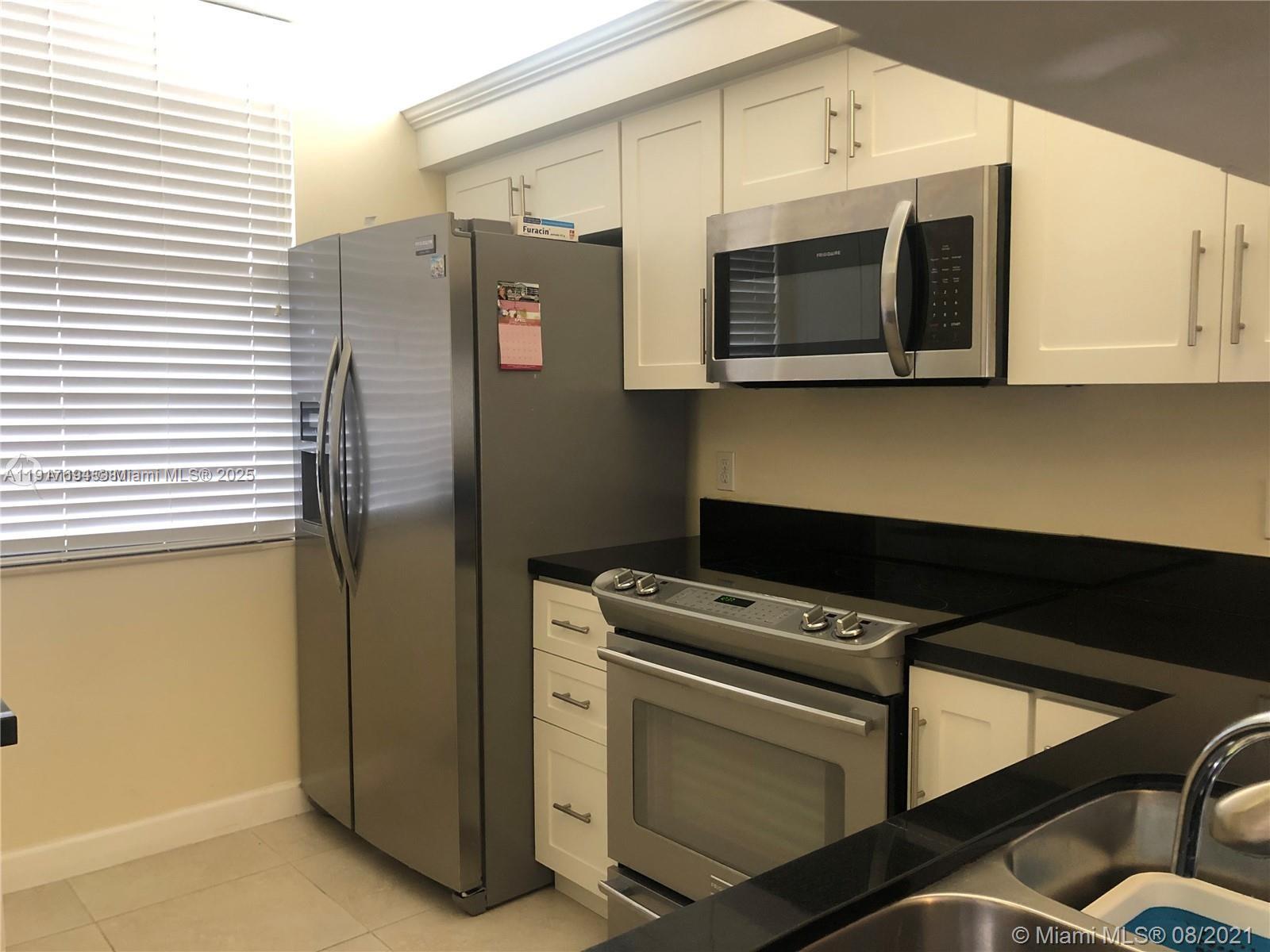 CONDO 21 OF WHITEHALL CON - Residential Lease