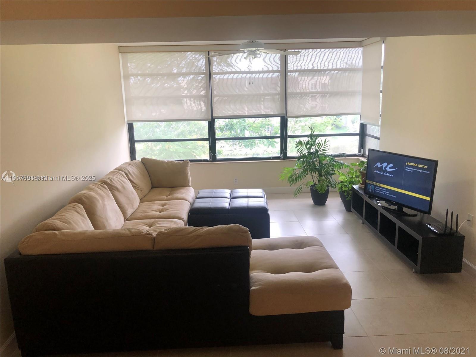 CONDO 21 OF WHITEHALL CON - Residential Lease