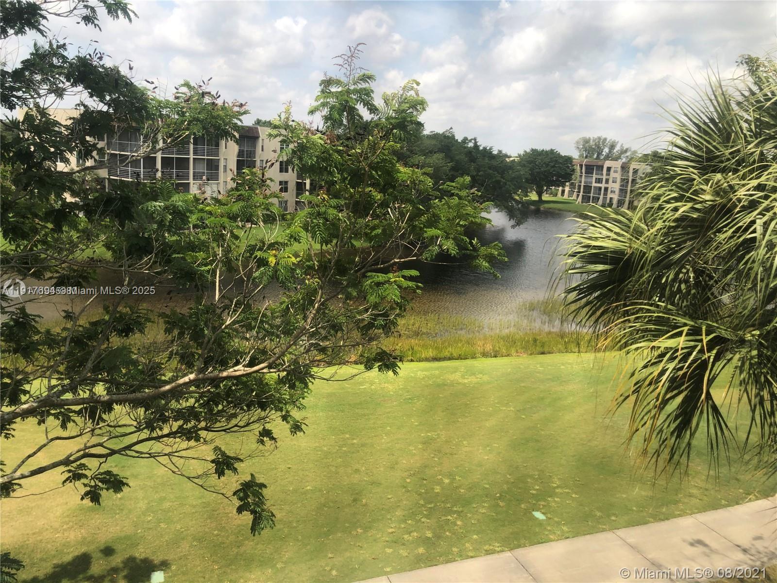 CONDO 21 OF WHITEHALL CON - Residential Lease