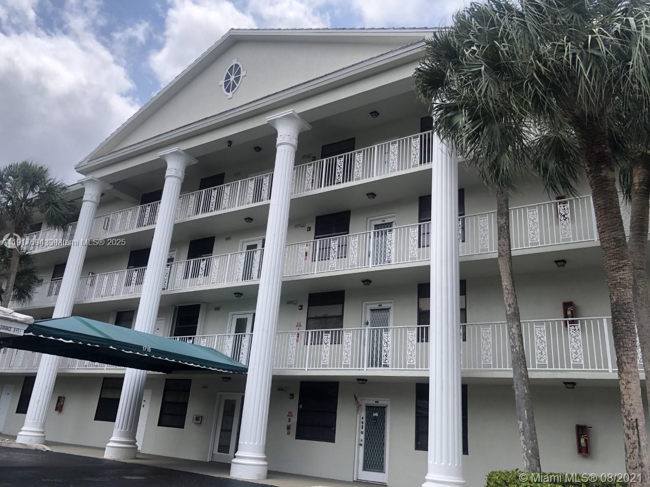 CONDO 21 OF WHITEHALL CON - Residential Lease