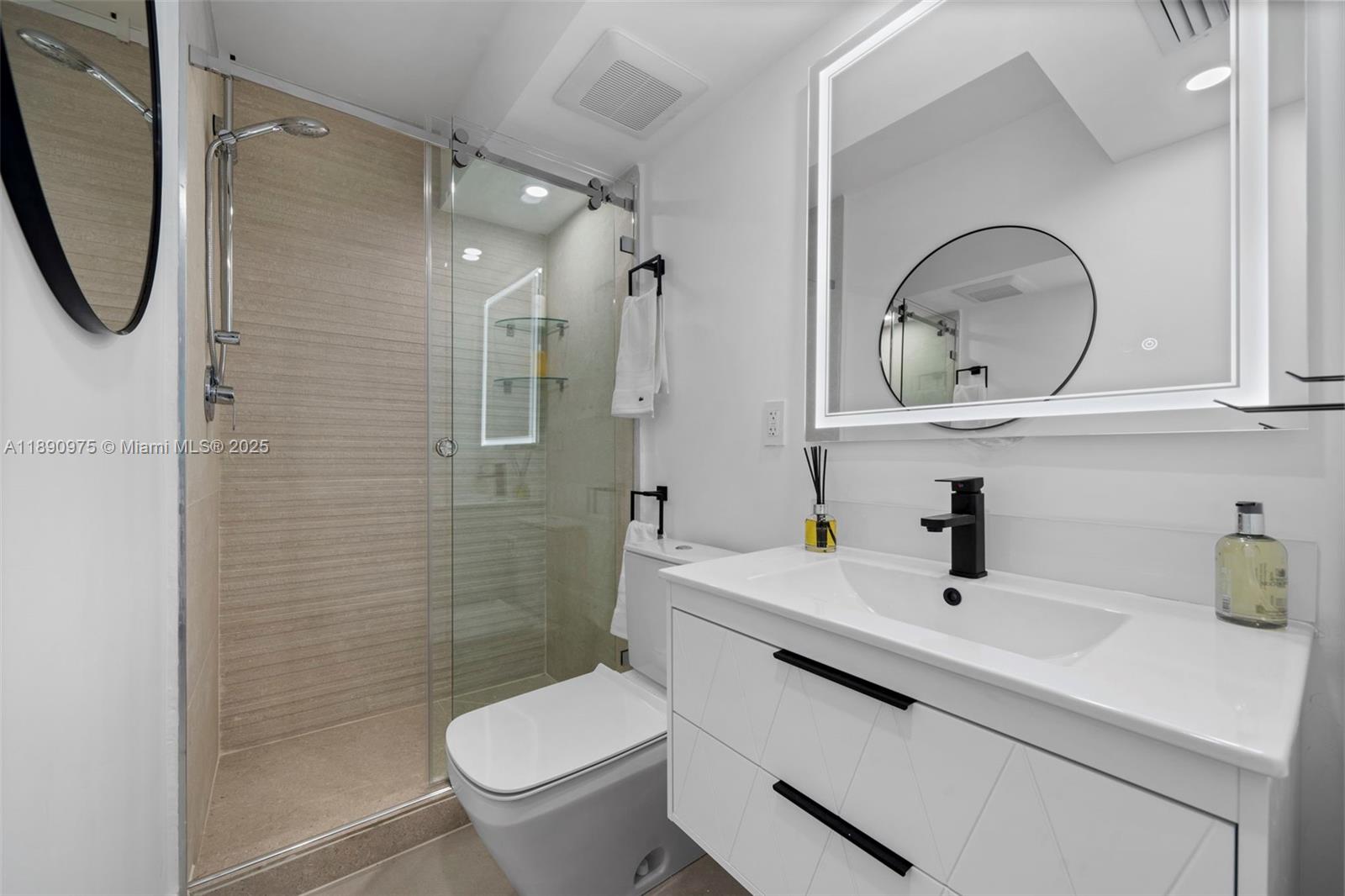 OCEAN POINT CONDO - Residential