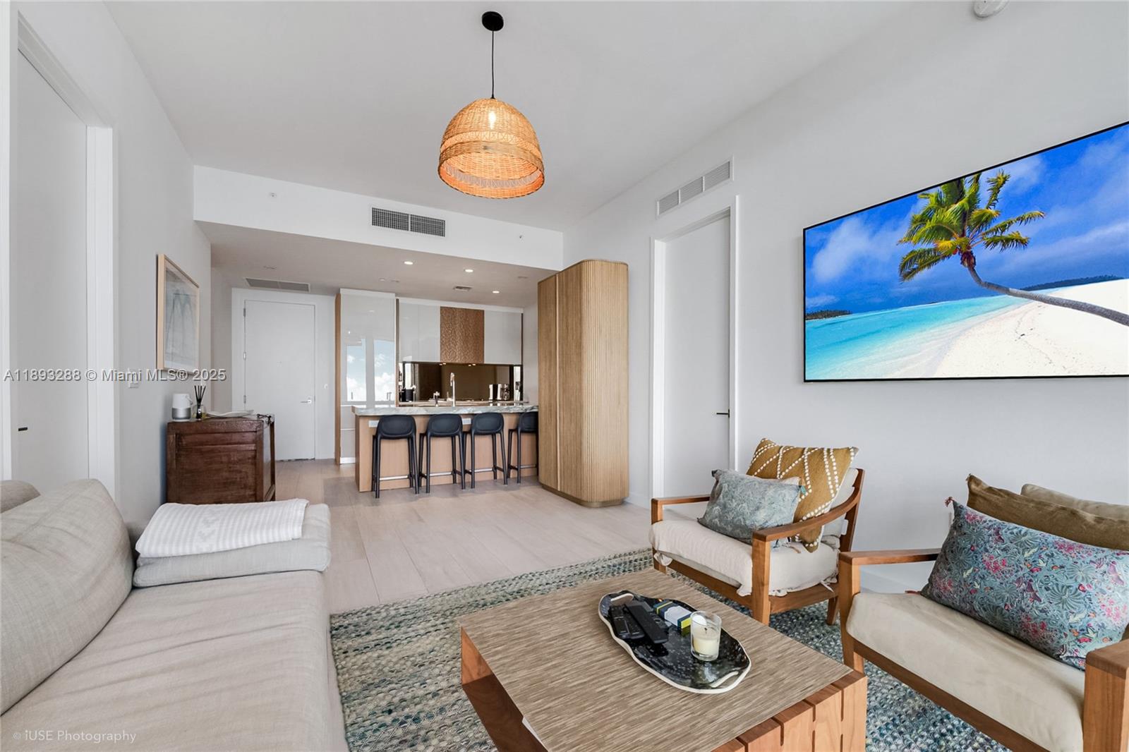 CLUB RESIDENCES AT PARK G - Residential