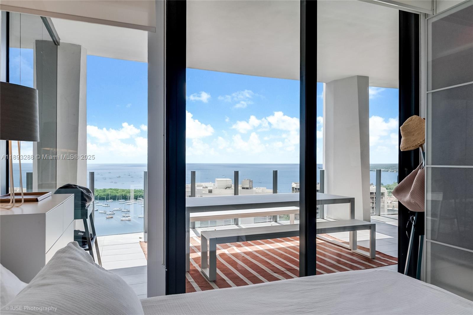 CLUB RESIDENCES AT PARK G - Residential