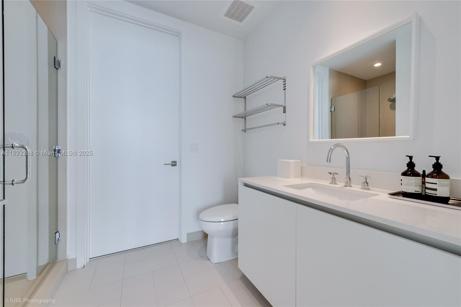 CLUB RESIDENCES AT PARK G - Residential
