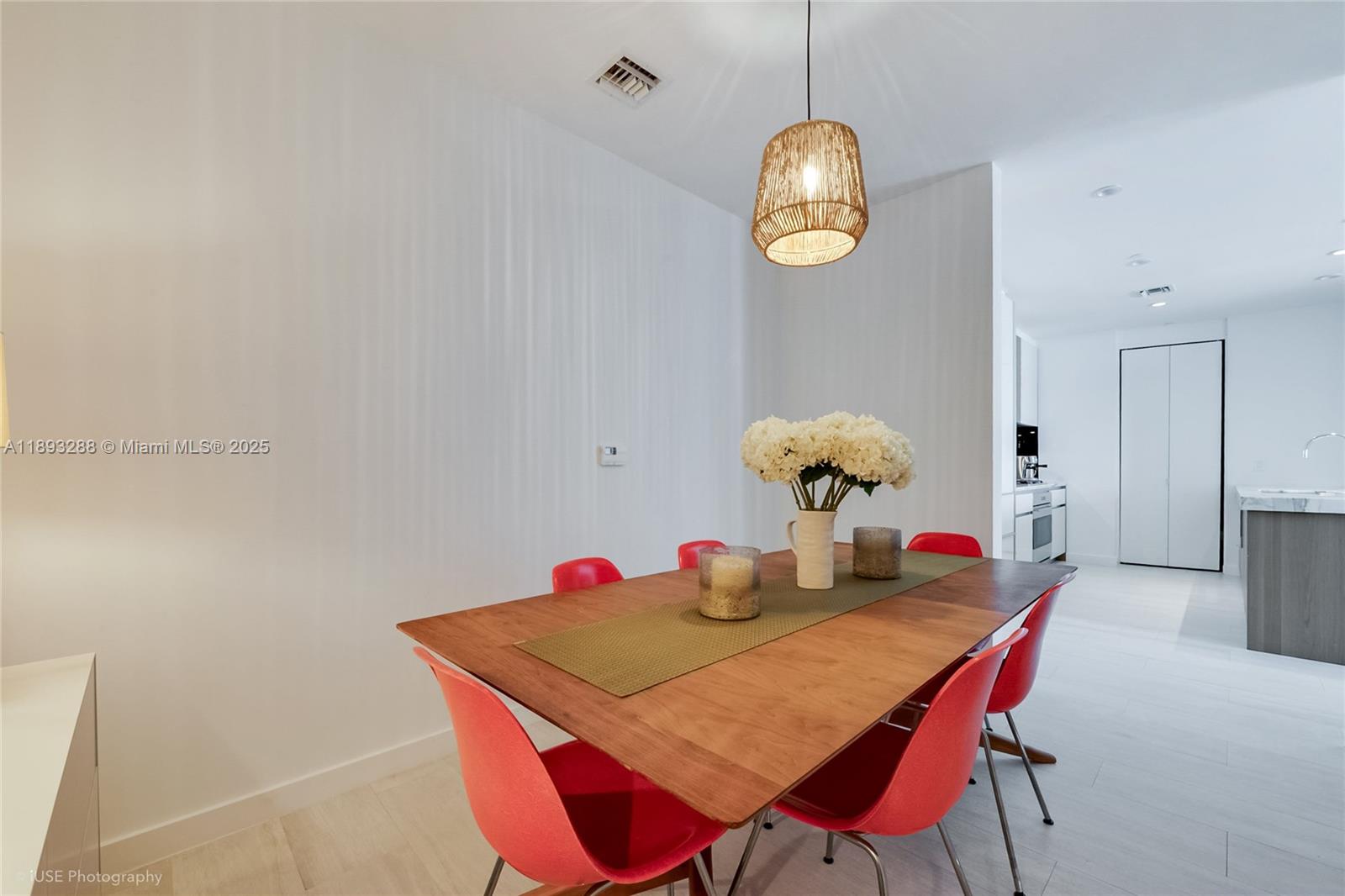 CLUB RESIDENCES AT PARK G - Residential