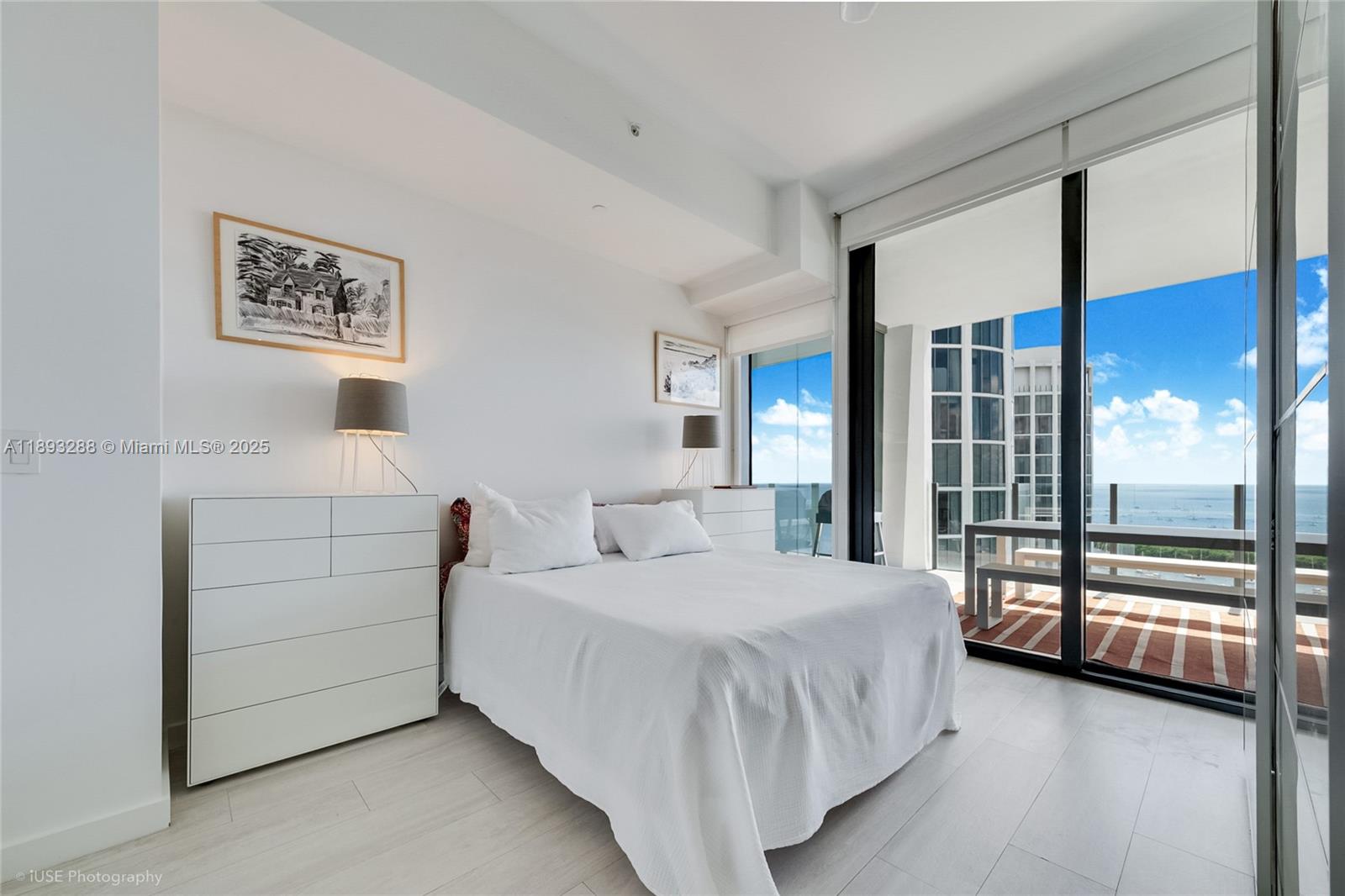 CLUB RESIDENCES AT PARK G - Residential