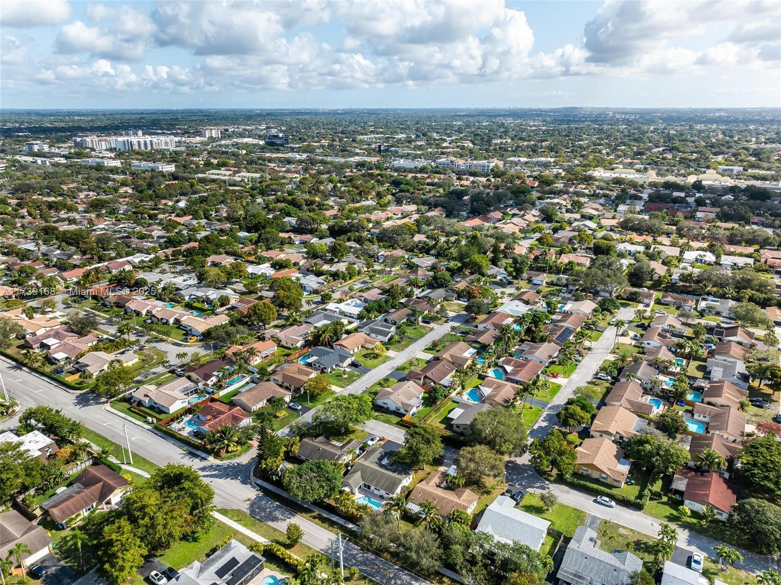 ROYAL PALM POINTE - Residential