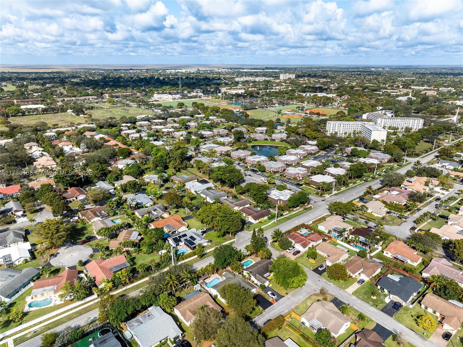 ROYAL PALM POINTE - Residential