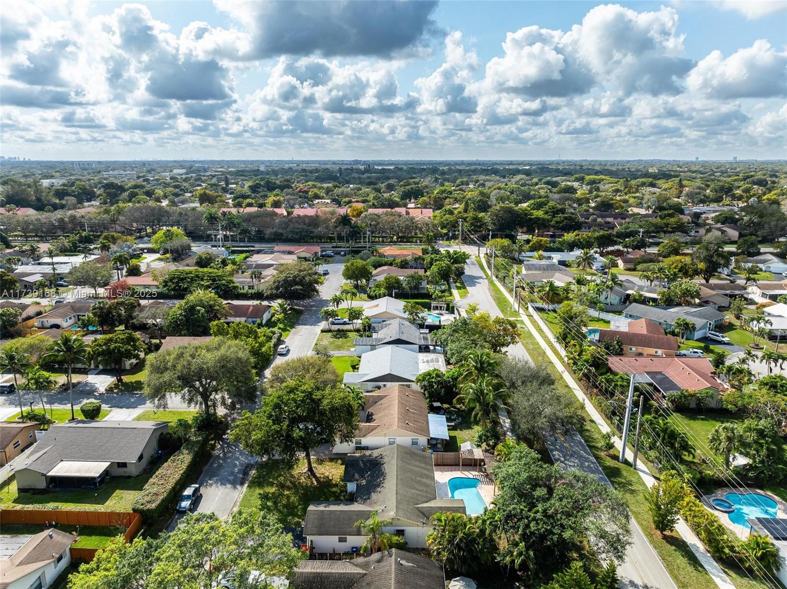 ROYAL PALM POINTE - Residential