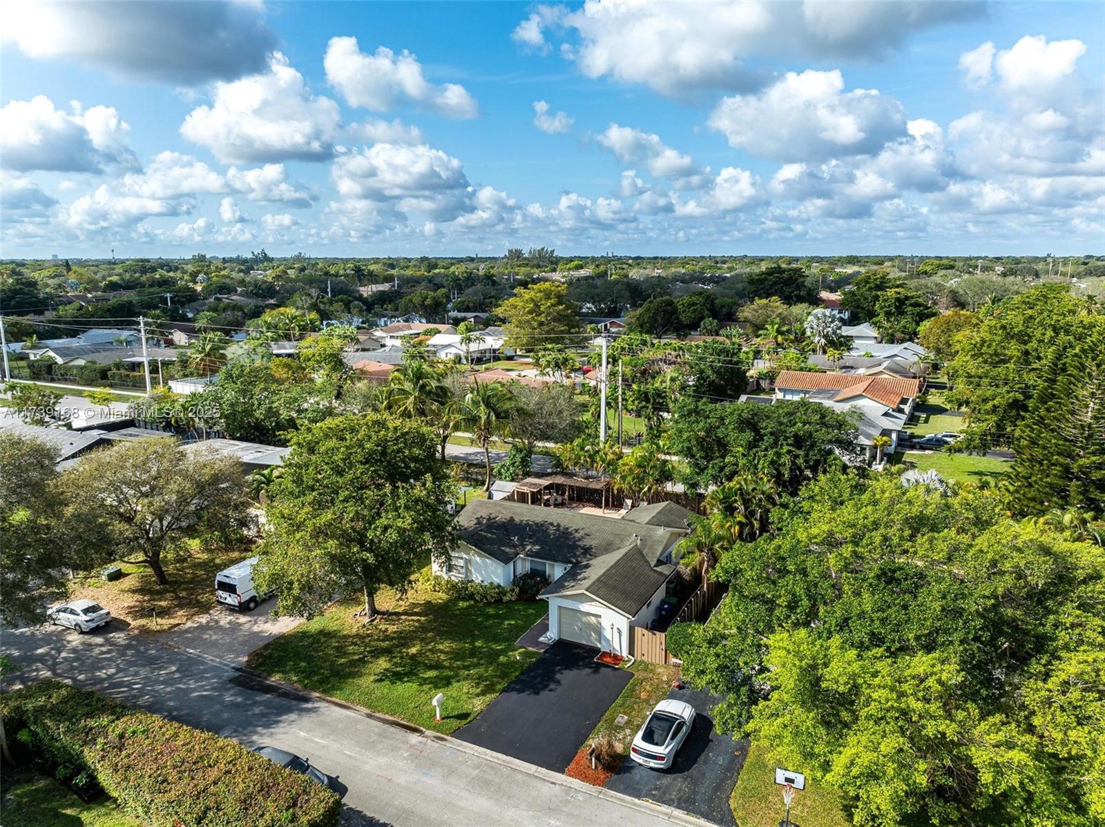 ROYAL PALM POINTE - Residential