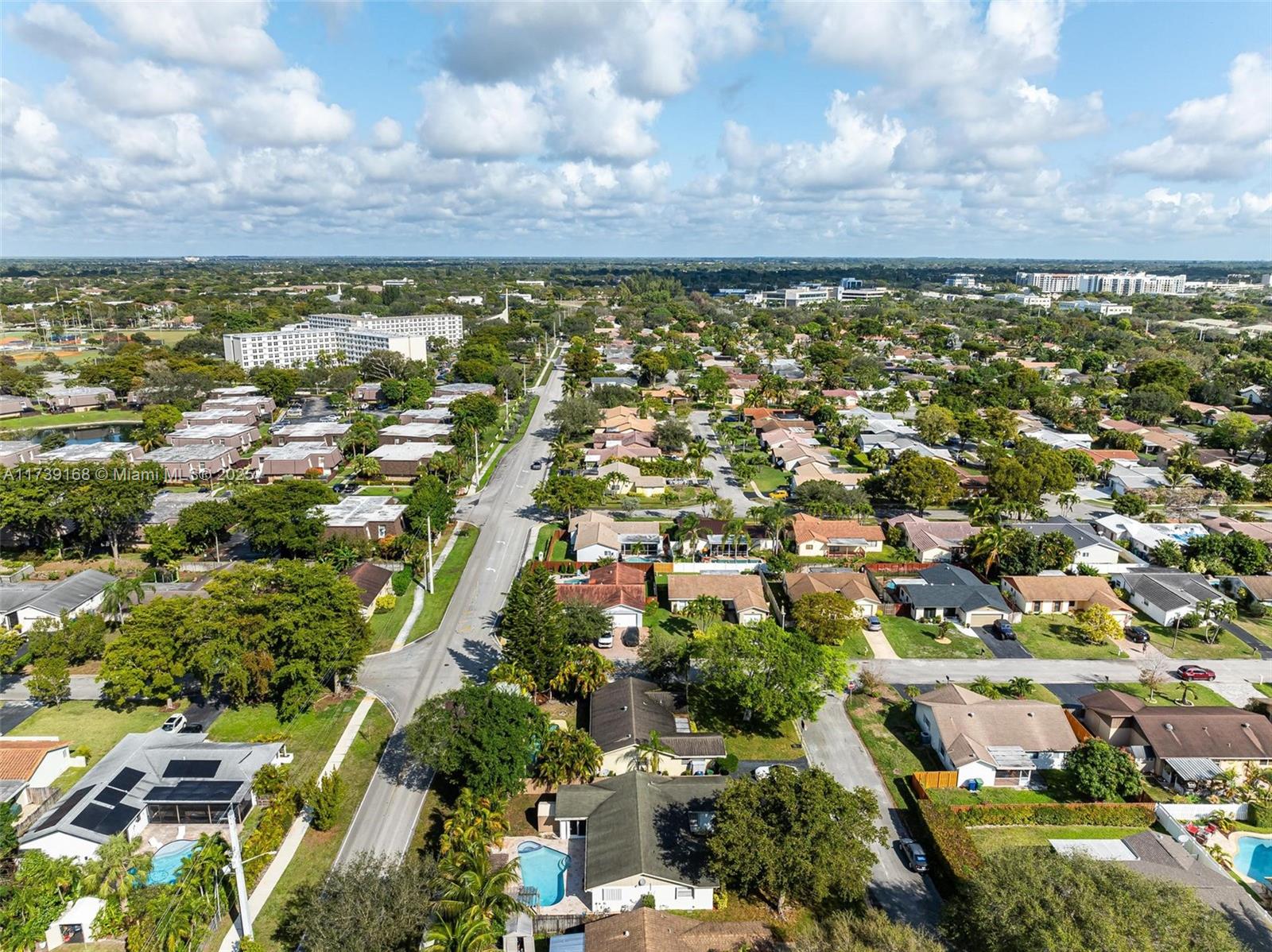 ROYAL PALM POINTE - Residential