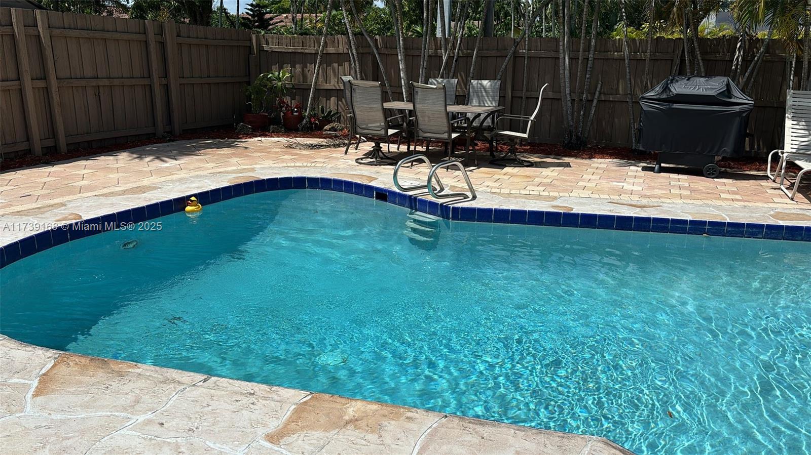 ROYAL PALM POINTE - Residential