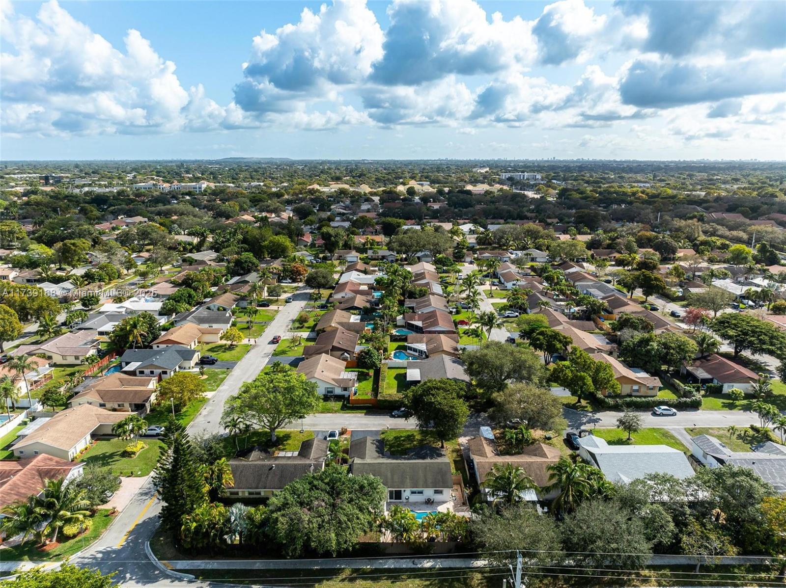 ROYAL PALM POINTE - Residential