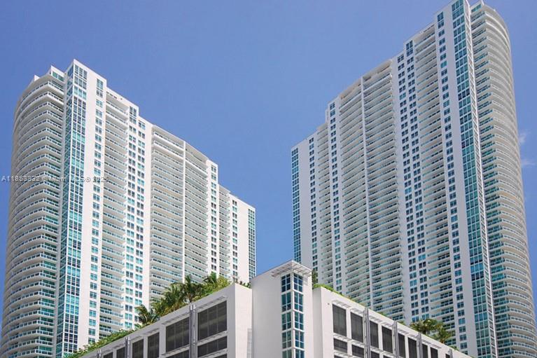 THE PLAZA 901 BRICKELL CON - Residential