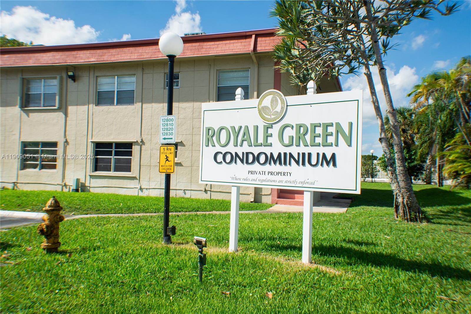 ROYALE GREEN CONDO 11 - Residential Lease