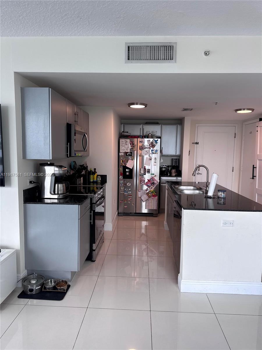 TERRAZAS RIVERPARK VILLAG - Residential