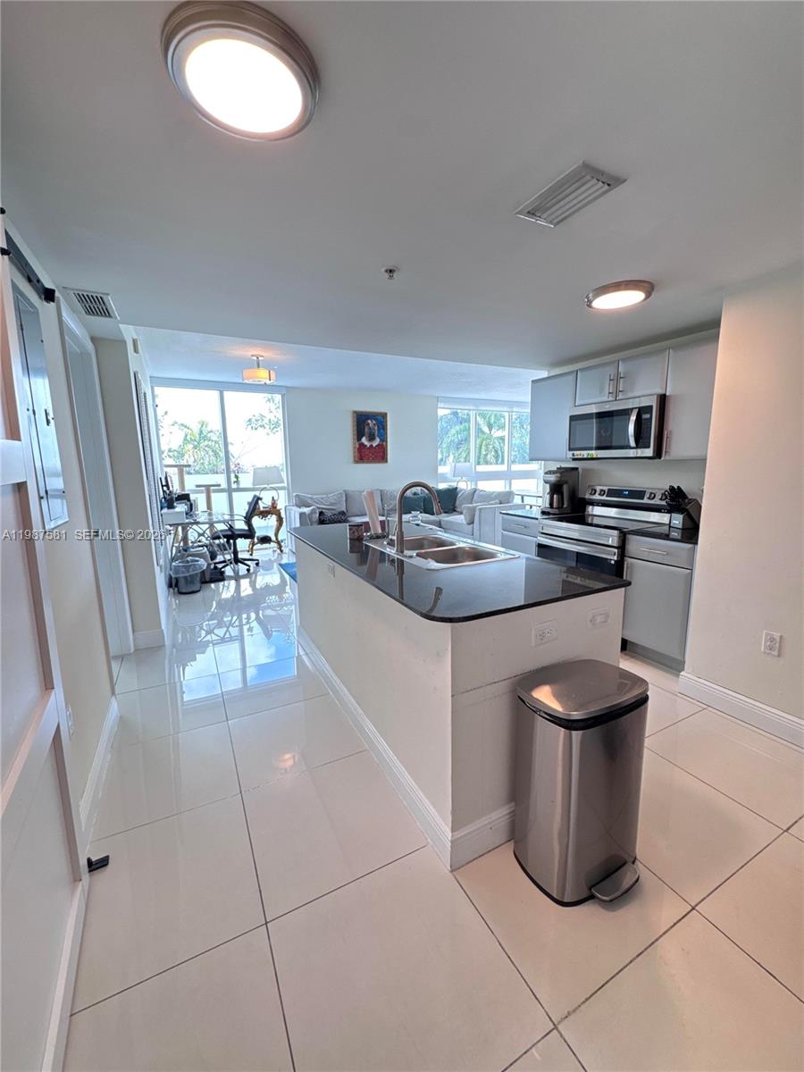 TERRAZAS RIVERPARK VILLAG - Residential