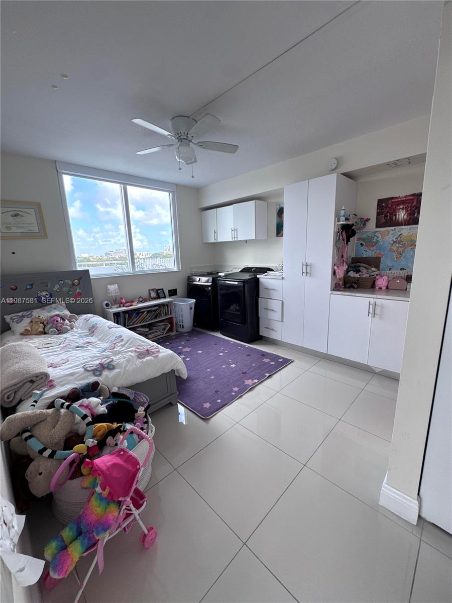 TERRAZAS RIVERPARK VILLAG - Residential