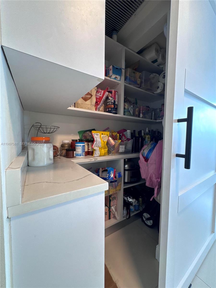 TERRAZAS RIVERPARK VILLAG - Residential