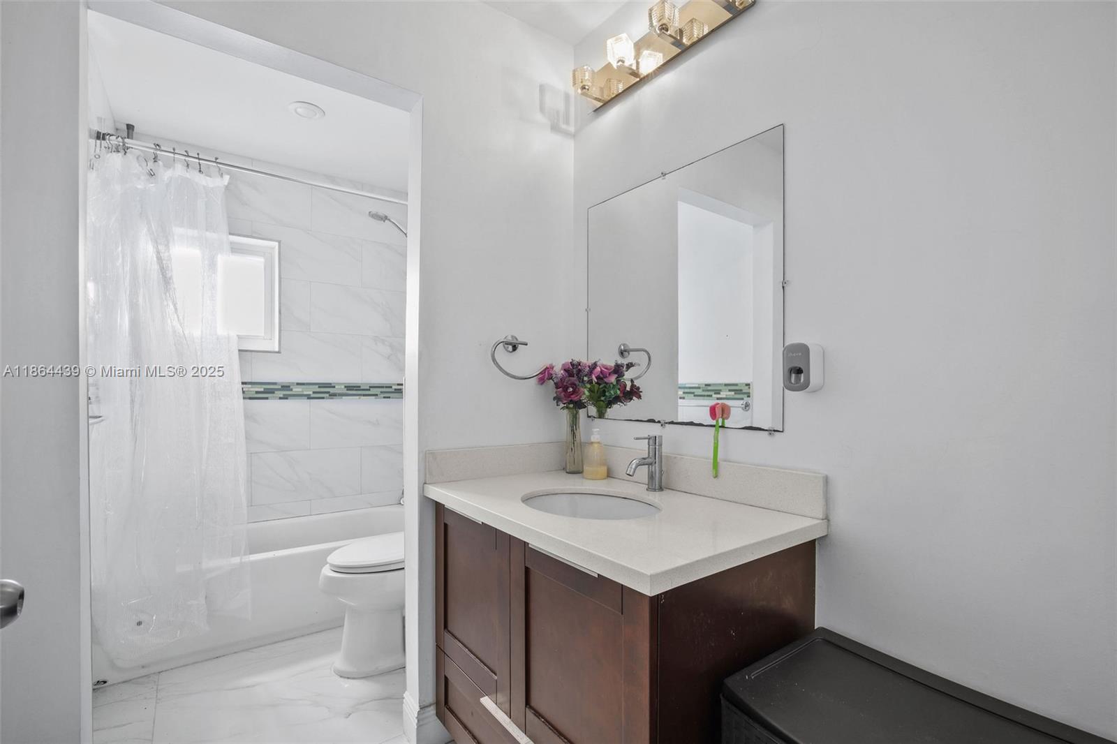 CORAL CREEK - Residential