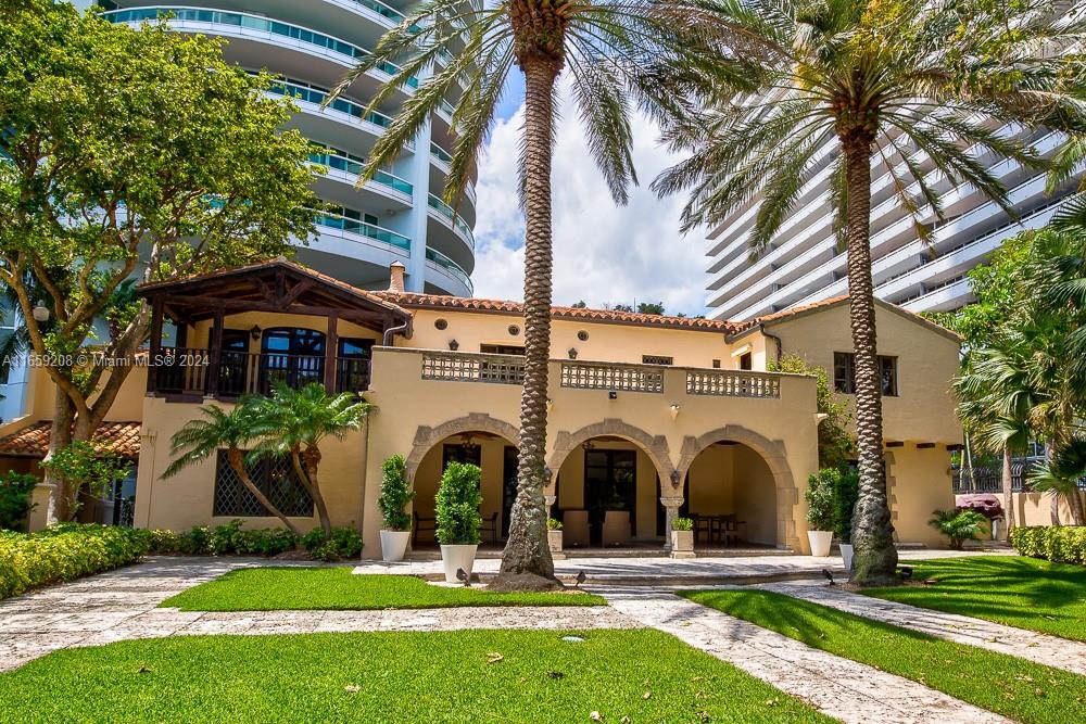 SANTA MARIA CONDO - Residential