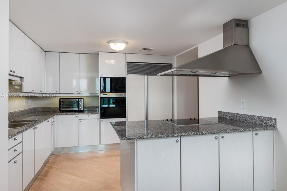 SANTA MARIA CONDO - Residential