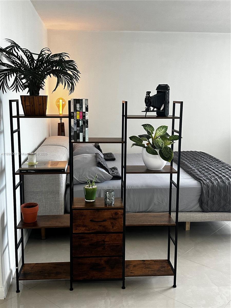 MIRADOR 1200 CONDO - Residential Lease