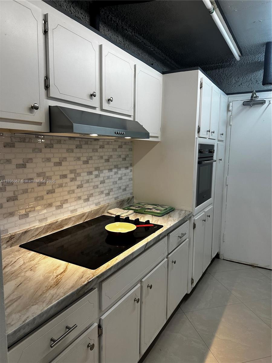 MIRADOR 1200 CONDO - Residential Lease