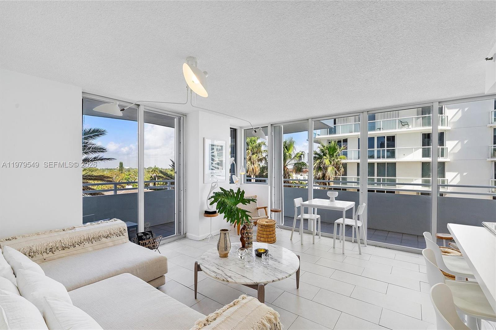 8911 Collins Ave 401