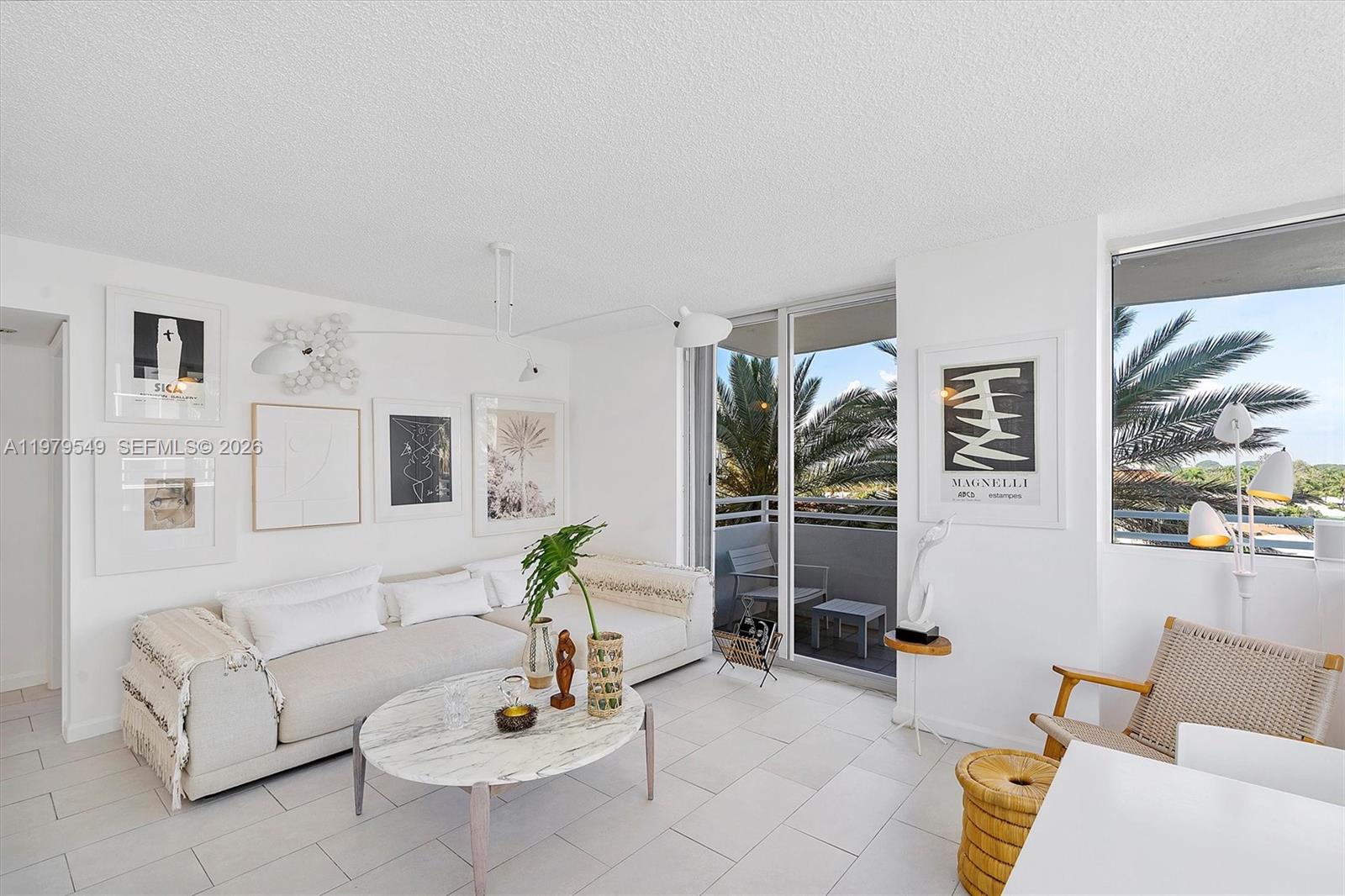 8911 Collins Ave 401