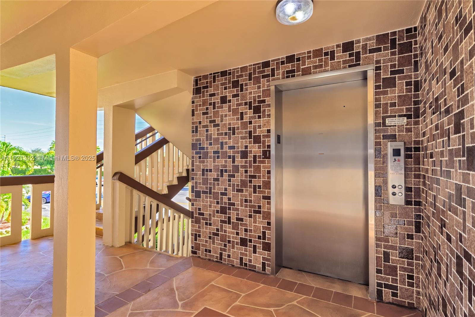 FARNHAM O CONDO - Residential