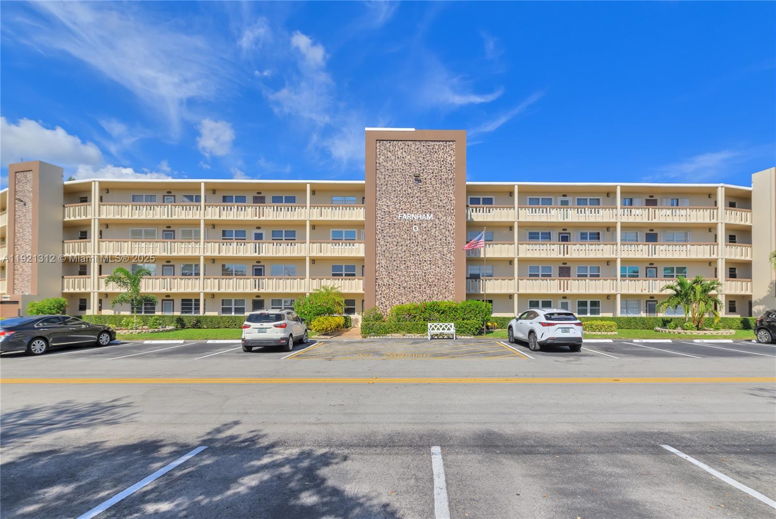 FARNHAM O CONDO - Residential