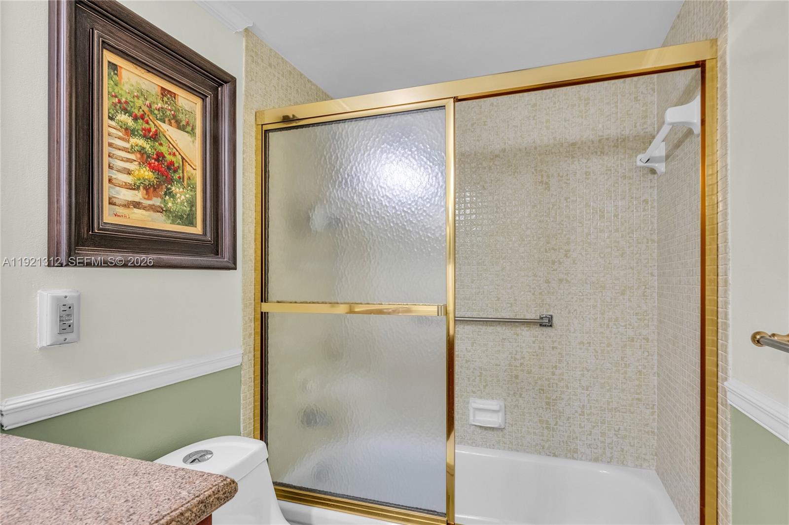 FARNHAM O CONDO - Residential