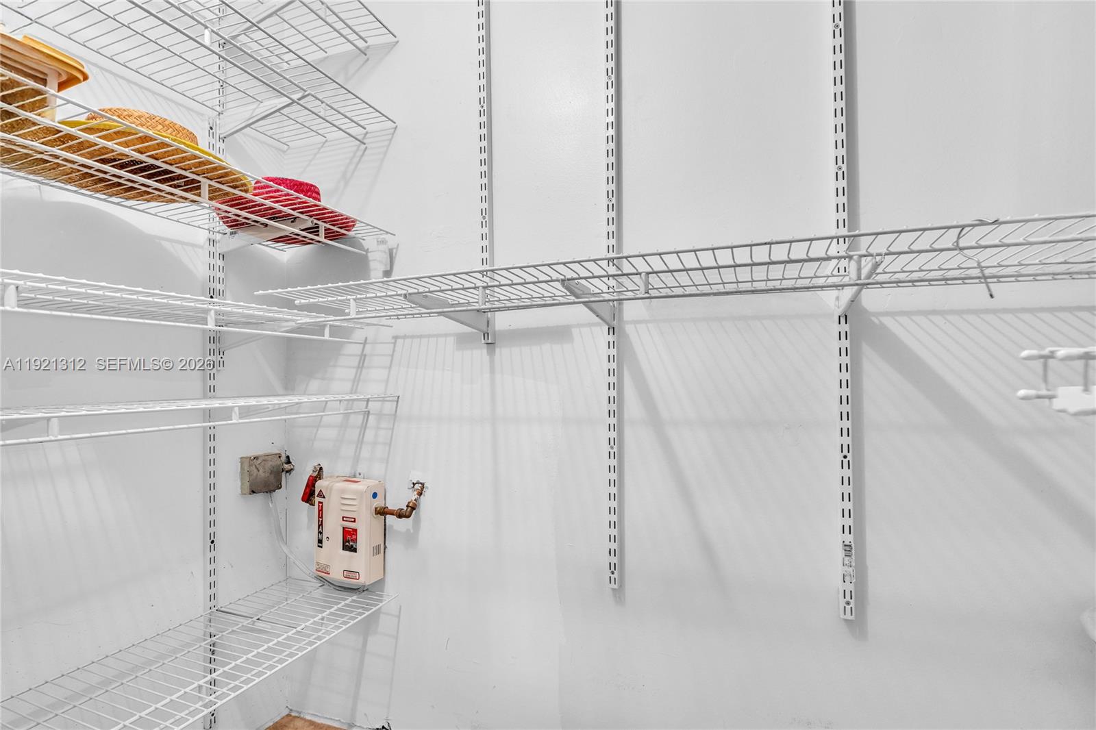 FARNHAM O CONDO - Residential