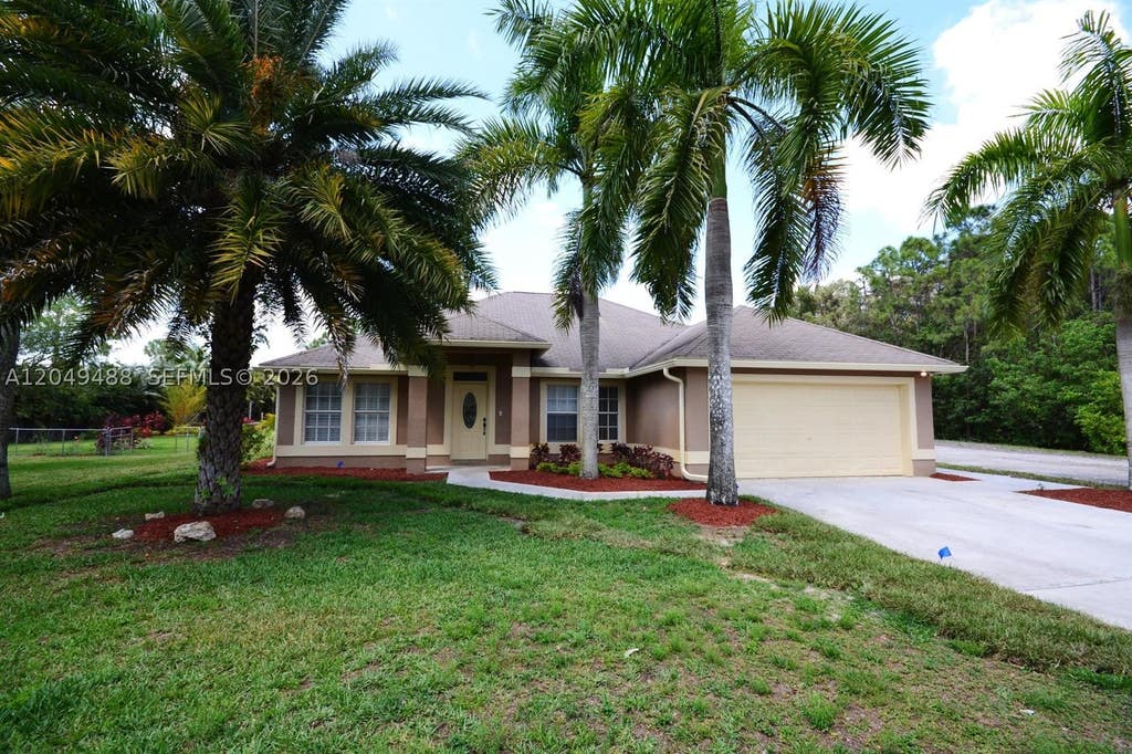 Photo of 17569 N 89th Pl N, Loxahatchee, FL 33470 (MLS # A12049488)
