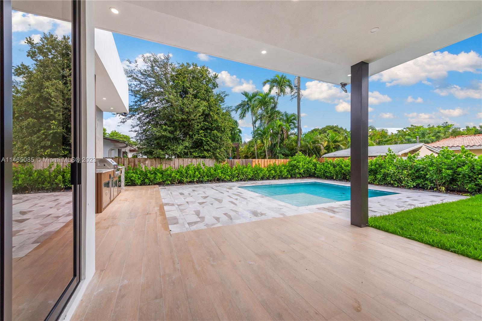 GREYKNOLL ESTATES - Residential