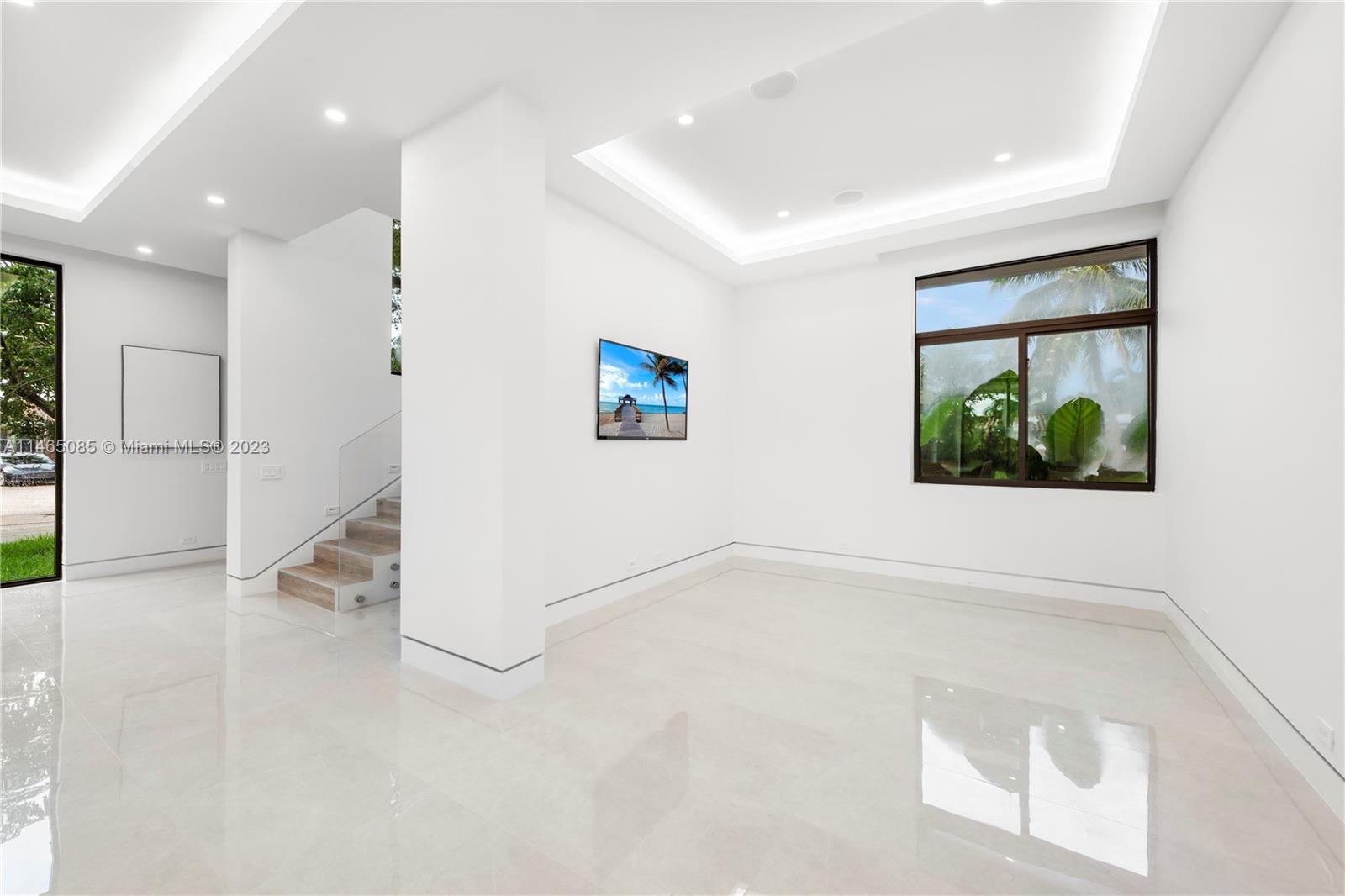 GREYKNOLL ESTATES - Residential