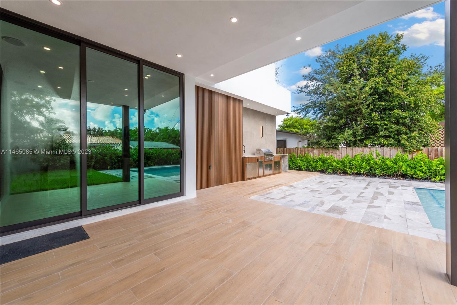 GREYKNOLL ESTATES - Residential