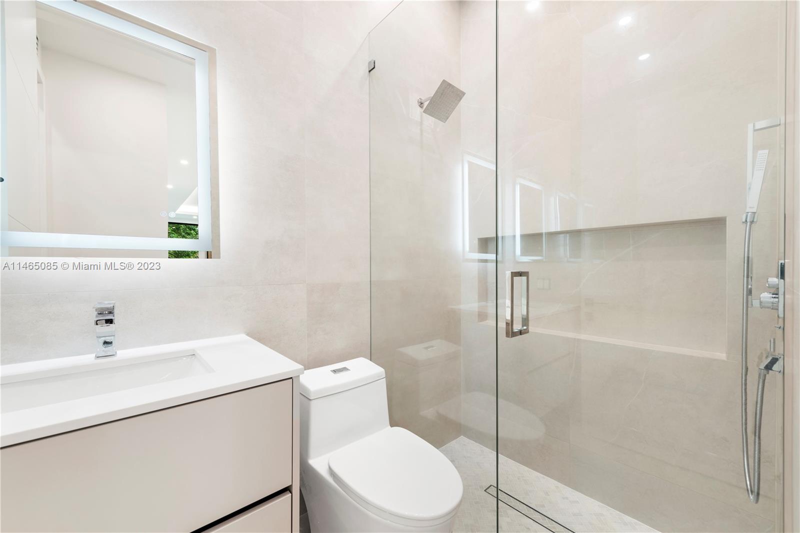 GREYKNOLL ESTATES - Residential