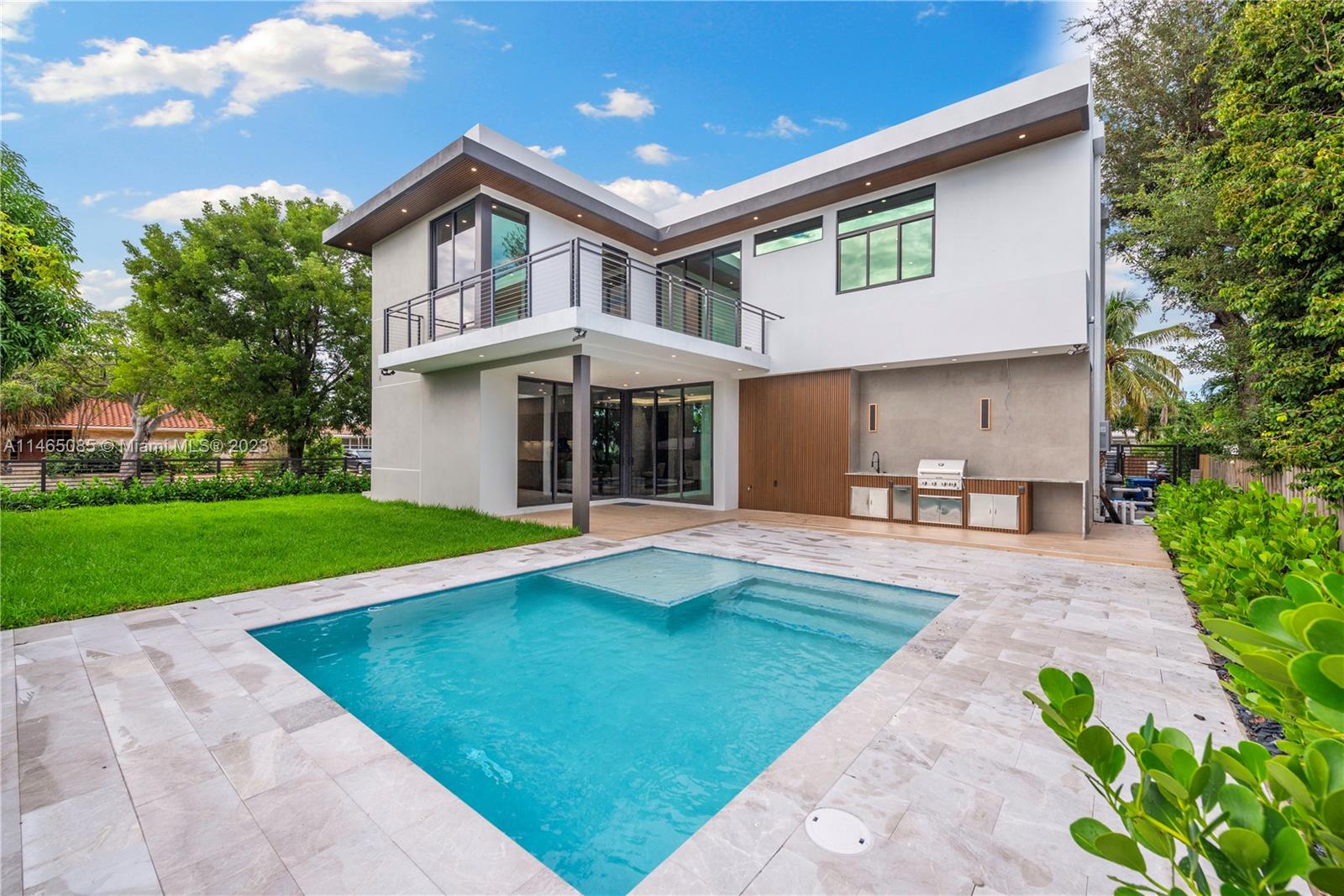 GREYKNOLL ESTATES - Residential