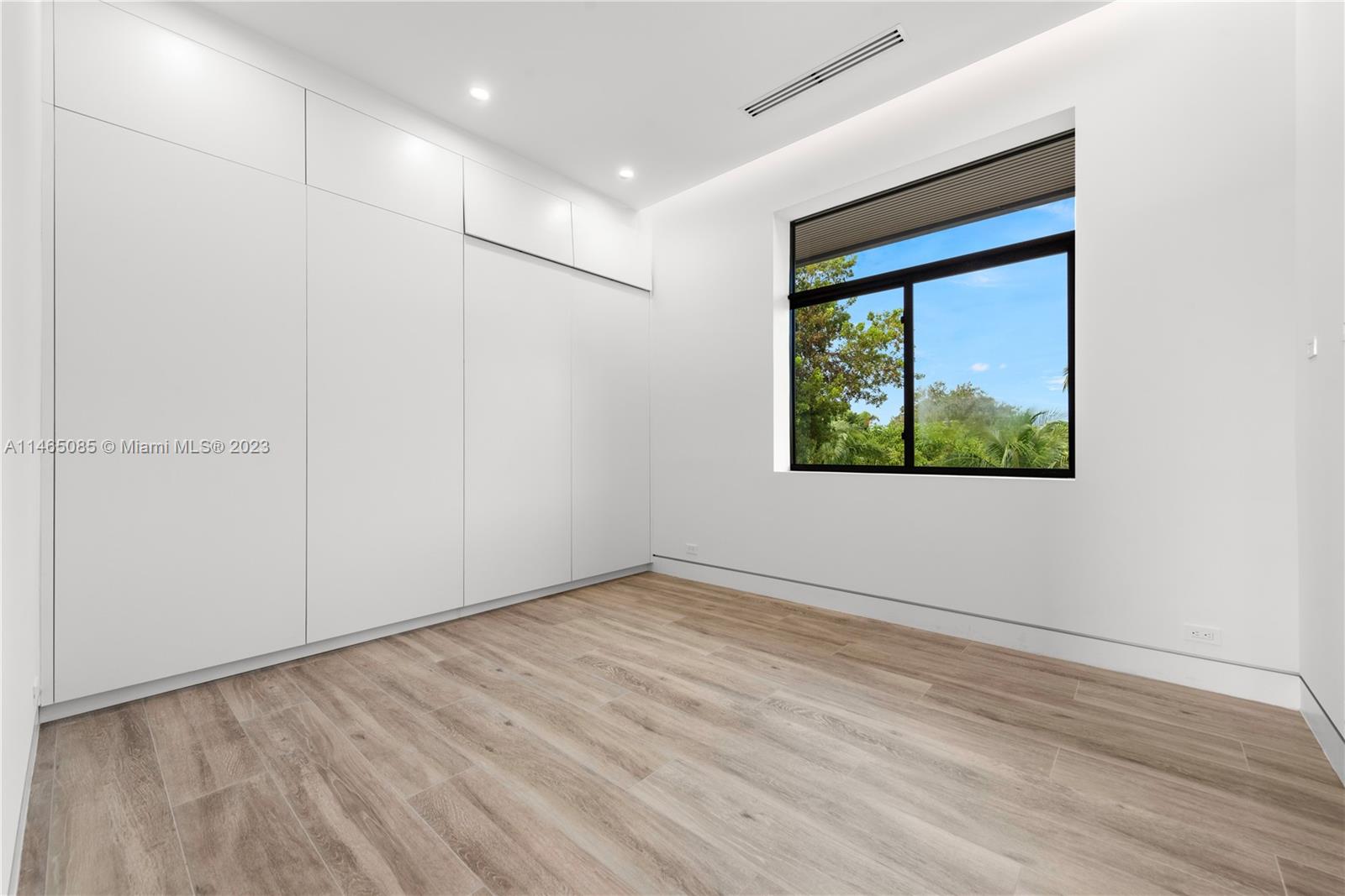 GREYKNOLL ESTATES - Residential